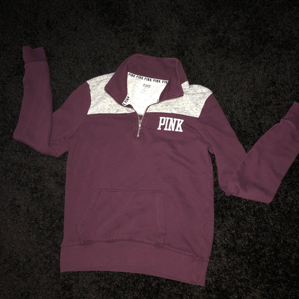 Sweatshirt with zipper